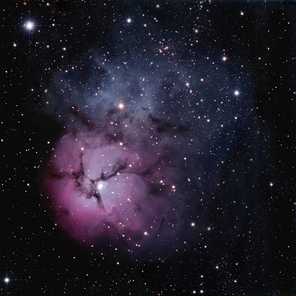 m20 trifid nebula from earth